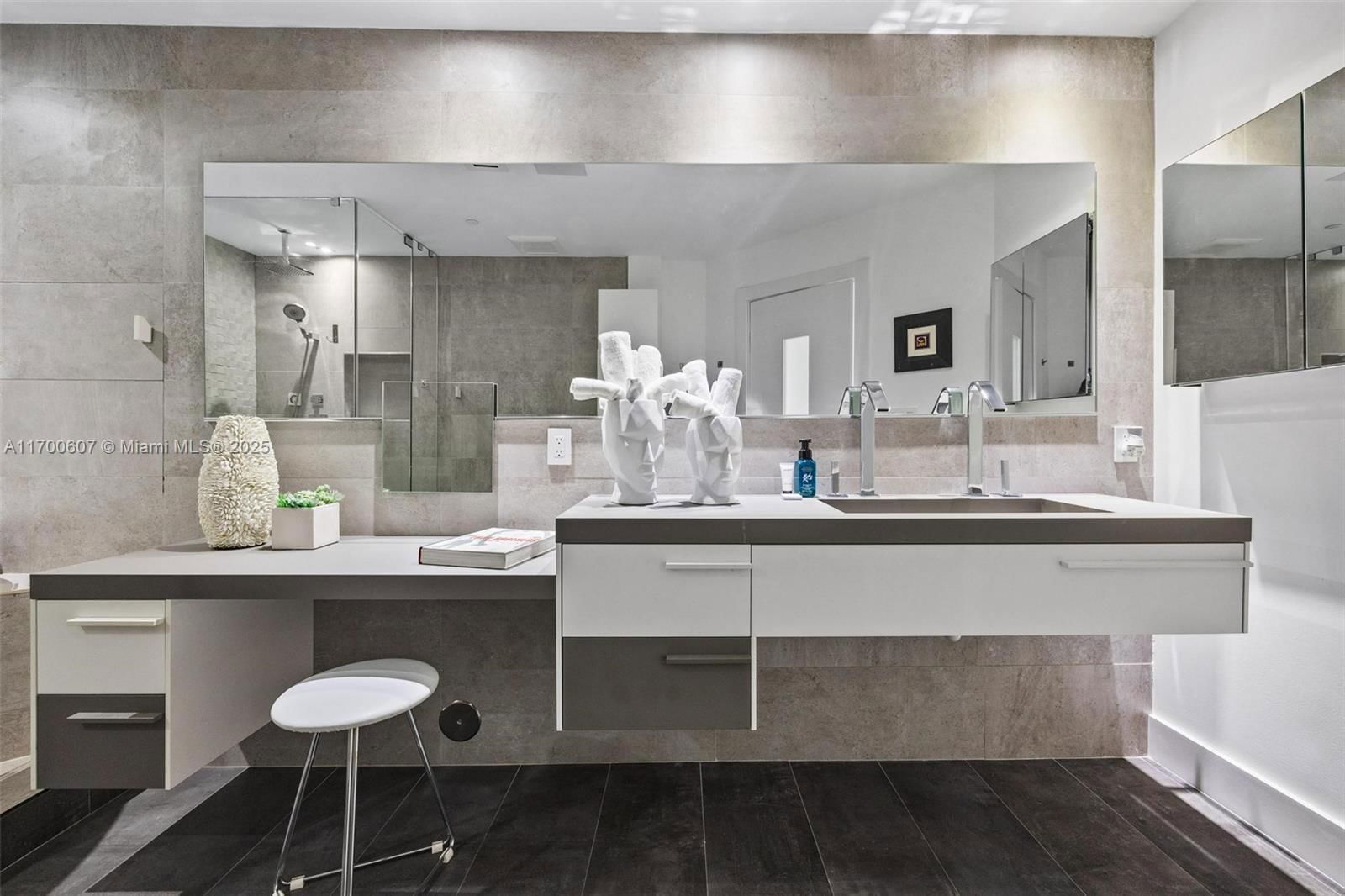 Real estate property located at 16425 Collins Ave OS15A, Miami-dade, Oceania I Condo, Sunny Isles Beach, FL