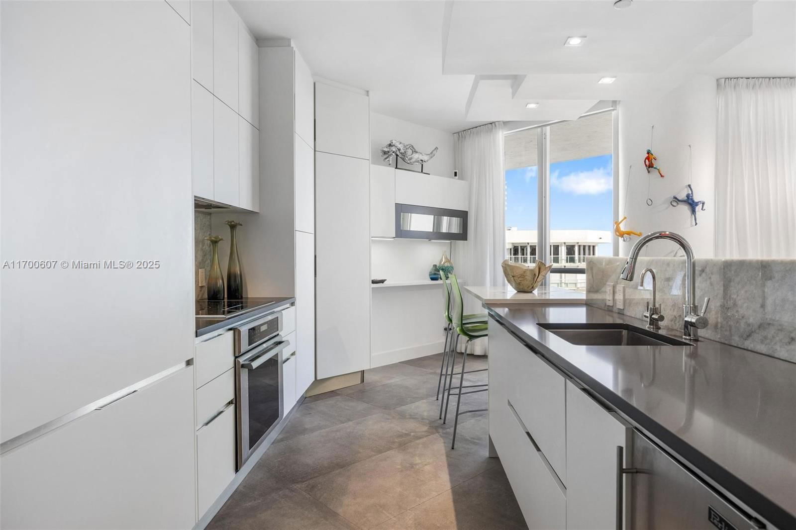 Real estate property located at 16425 Collins Ave OS15A, Miami-dade, Oceania I Condo, Sunny Isles Beach, FL