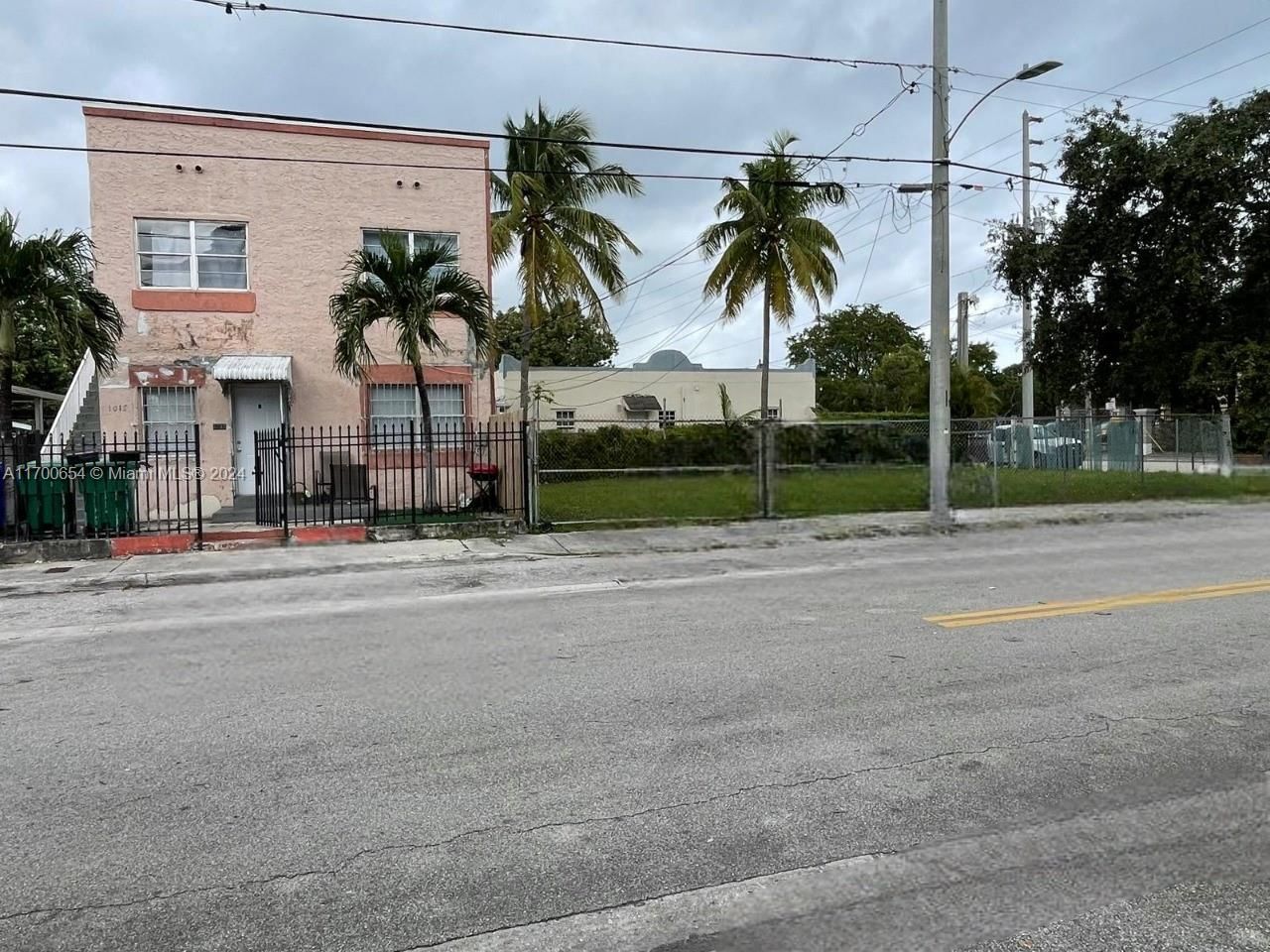 Real estate property located at 1019 26th St, Miami-Dade, BON AIRE, Miami, FL