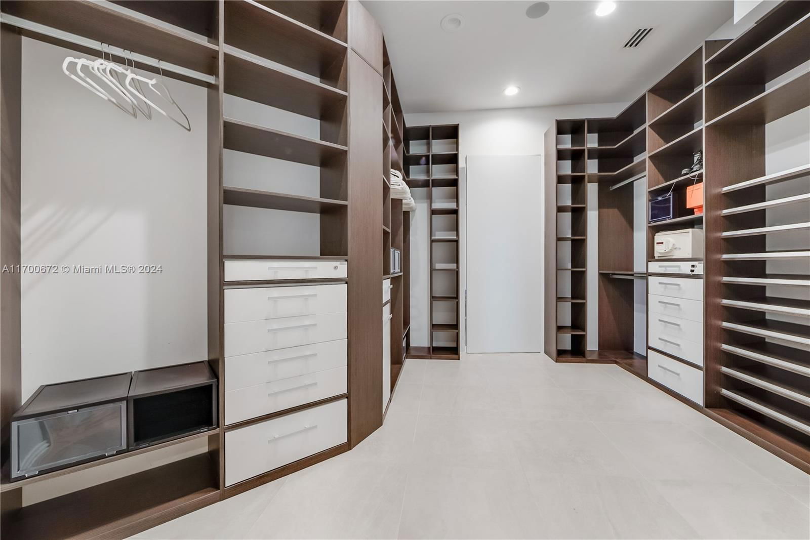 Real estate property located at 13693 Deering Bay Dr, Miami-dade, Deering Bay Estates, Coral Gables, FL