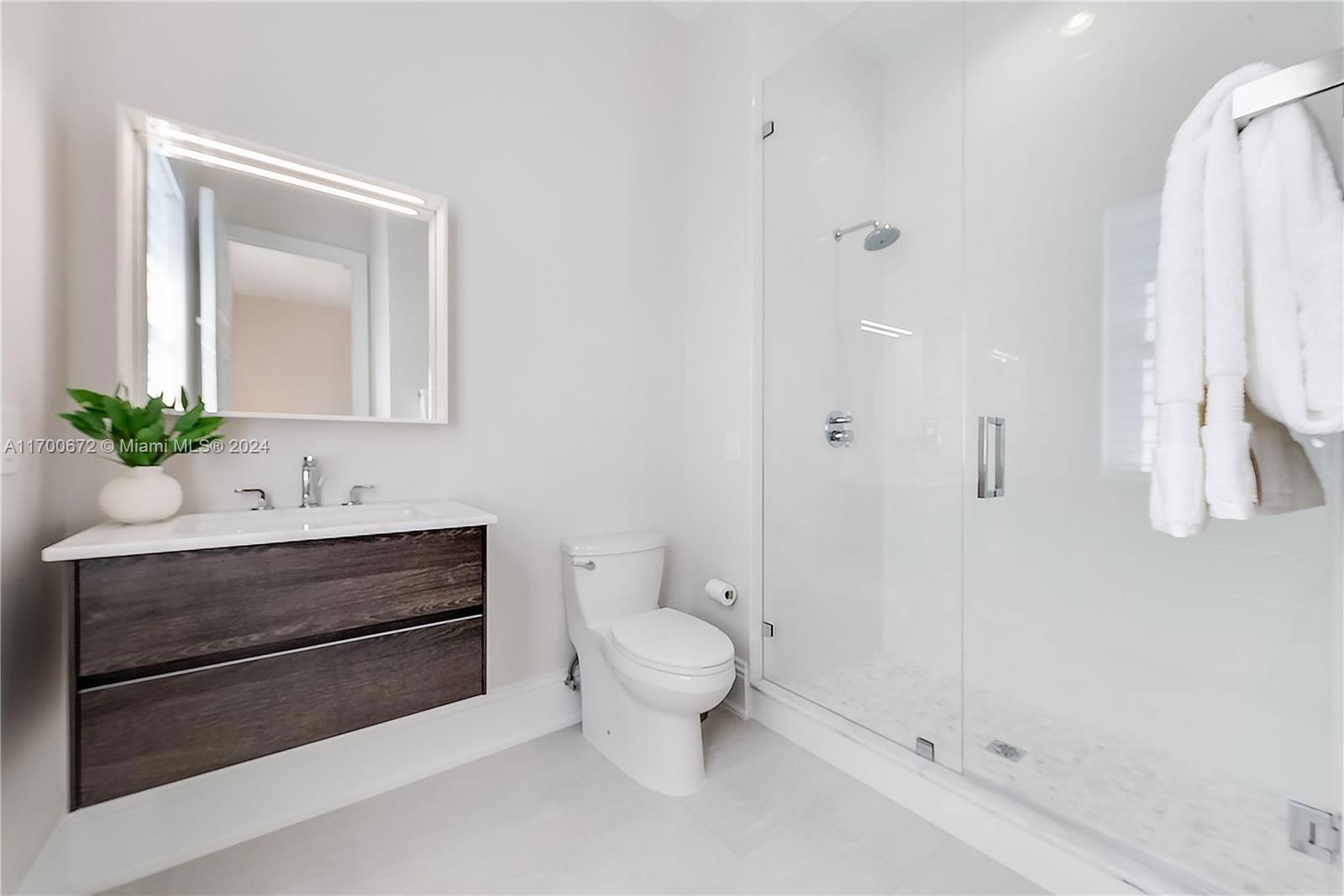 Real estate property located at 13693 Deering Bay Dr, Miami-dade, Deering Bay Estates, Coral Gables, FL