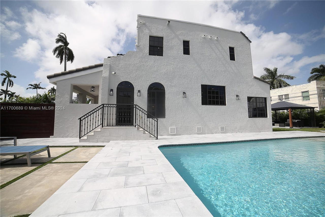 Real estate property located at 1345 Hollywood Blvd, Broward, Hollywood Lakes Section, Hollywood, FL