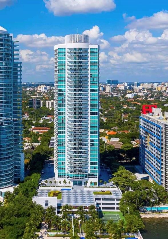 Real estate property located at 2101 BRICKELL AVENUE #905, Miami-Dade, SKYLINE CONDO, Miami, FL