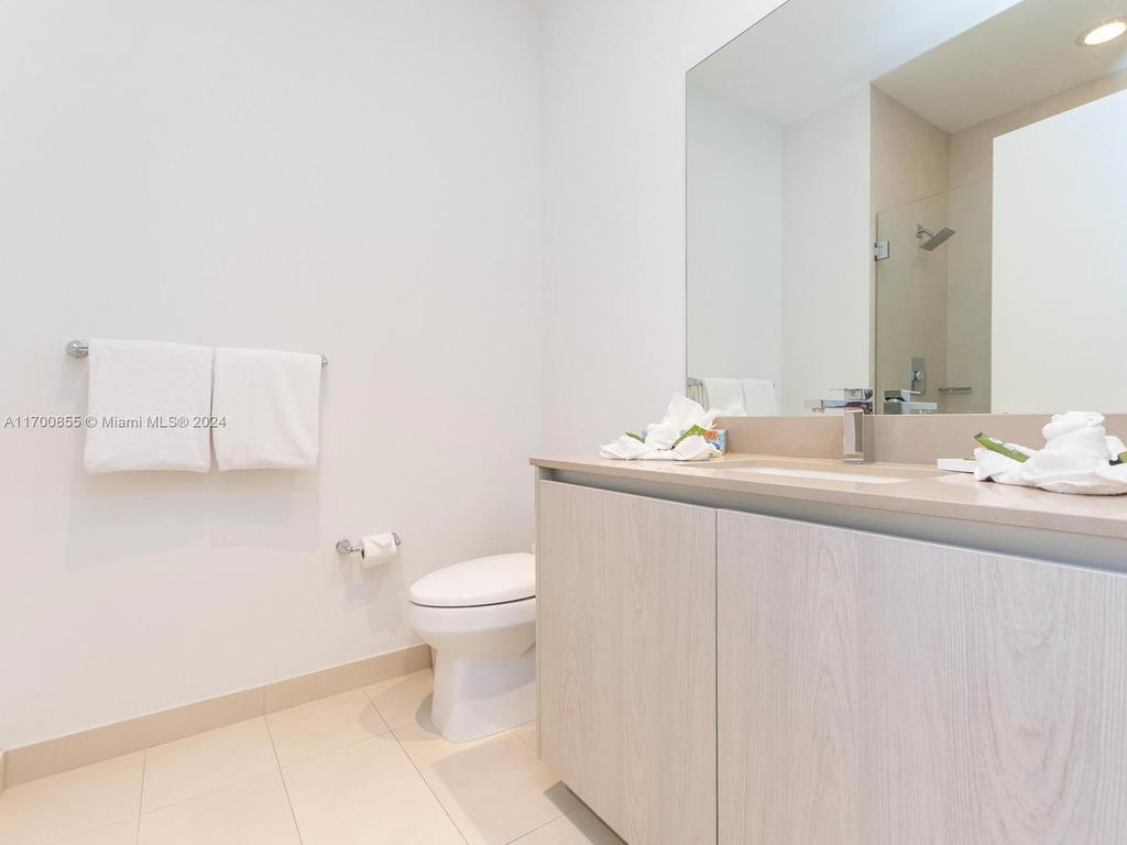 Real estate property located at 4111 Ocean Dr #601, Broward, 4111 South Ocean Drive Co, Hollywood, FL