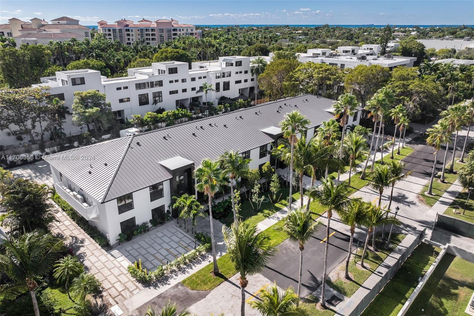 Real estate property located at 204 Sunrise Dr #204, Miami-Dade, Key Cassa, Key Biscayne, FL