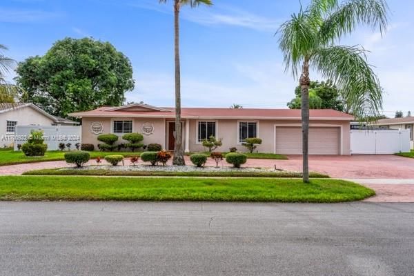 Real estate property located at 4500 7th St, Broward, EAST PLANTATION ESTATES, Plantation, FL