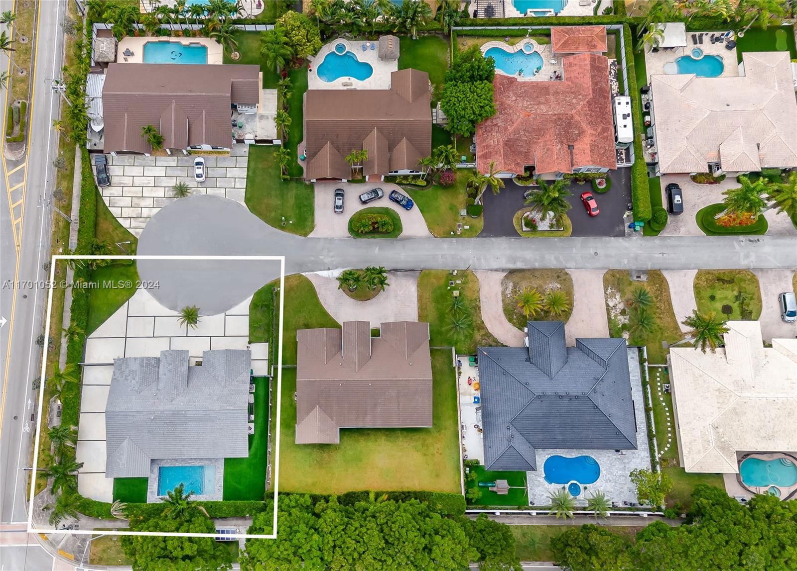 Real estate property located at 9701 56th Ter, Miami-dade, Millers Glen Sub, Miami, FL