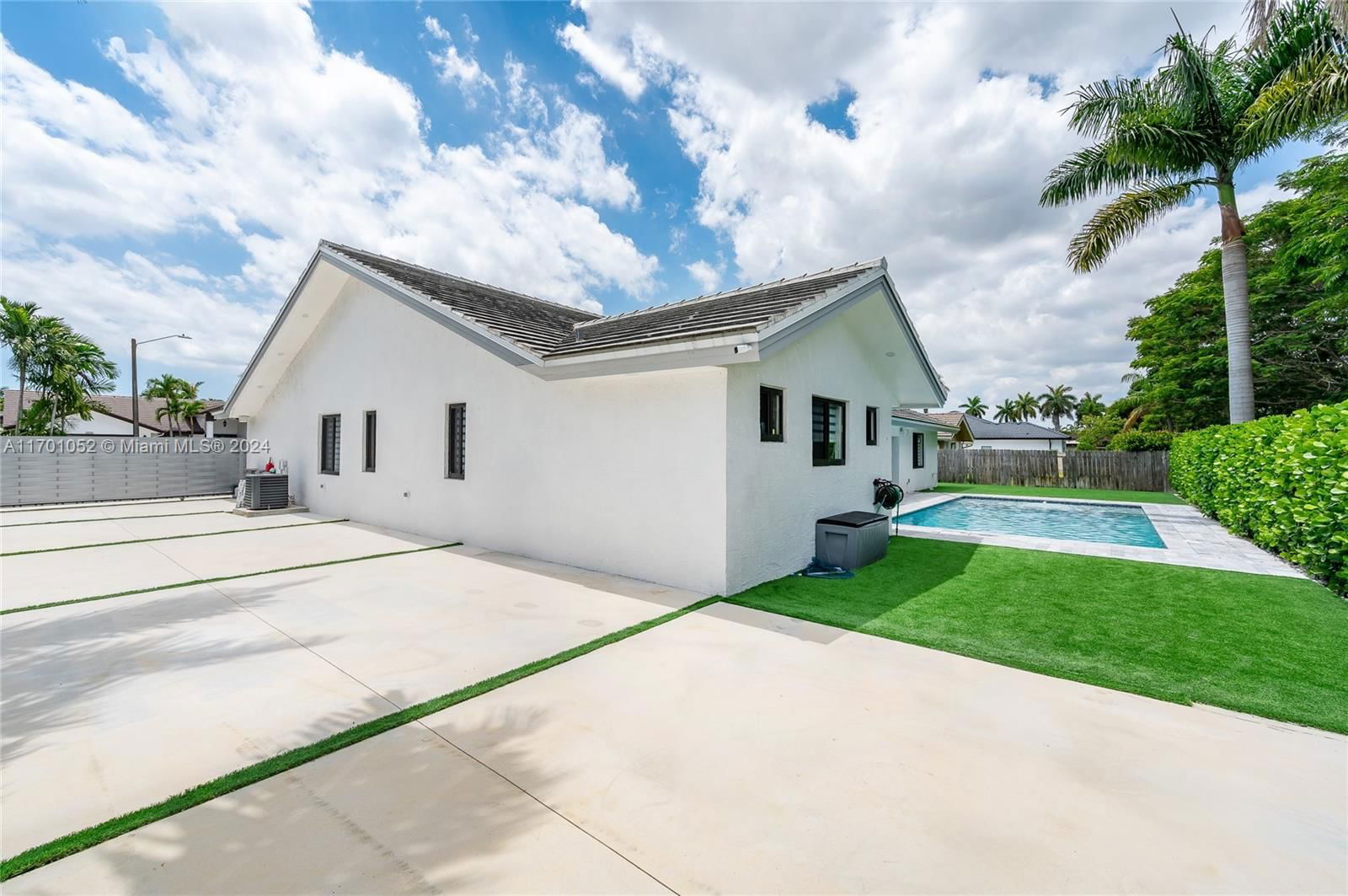 Real estate property located at 9701 56th Ter, Miami-dade, Millers Glen Sub, Miami, FL