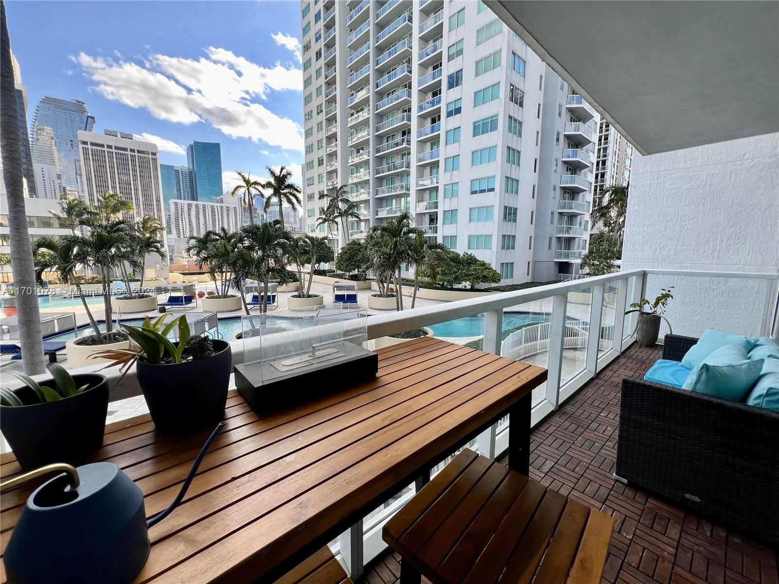 Real estate property located at 244 Biscayne Blvd #907, Miami-dade, Vizcayne North Condo, Miami, FL