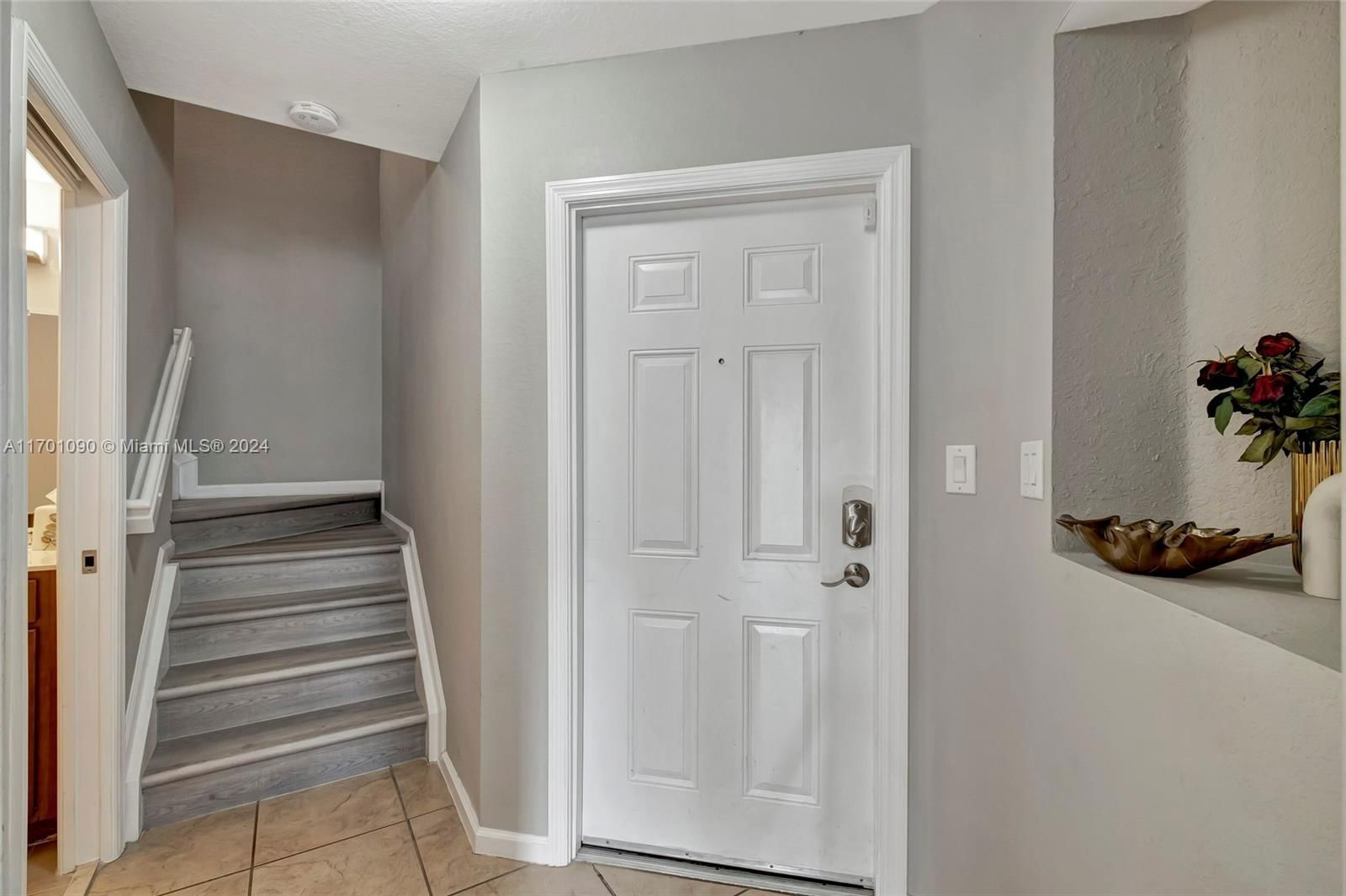 Real estate property located at 8900 97th Ave #208, Miami-dade, St Maarten At Grand Bay, Doral, FL