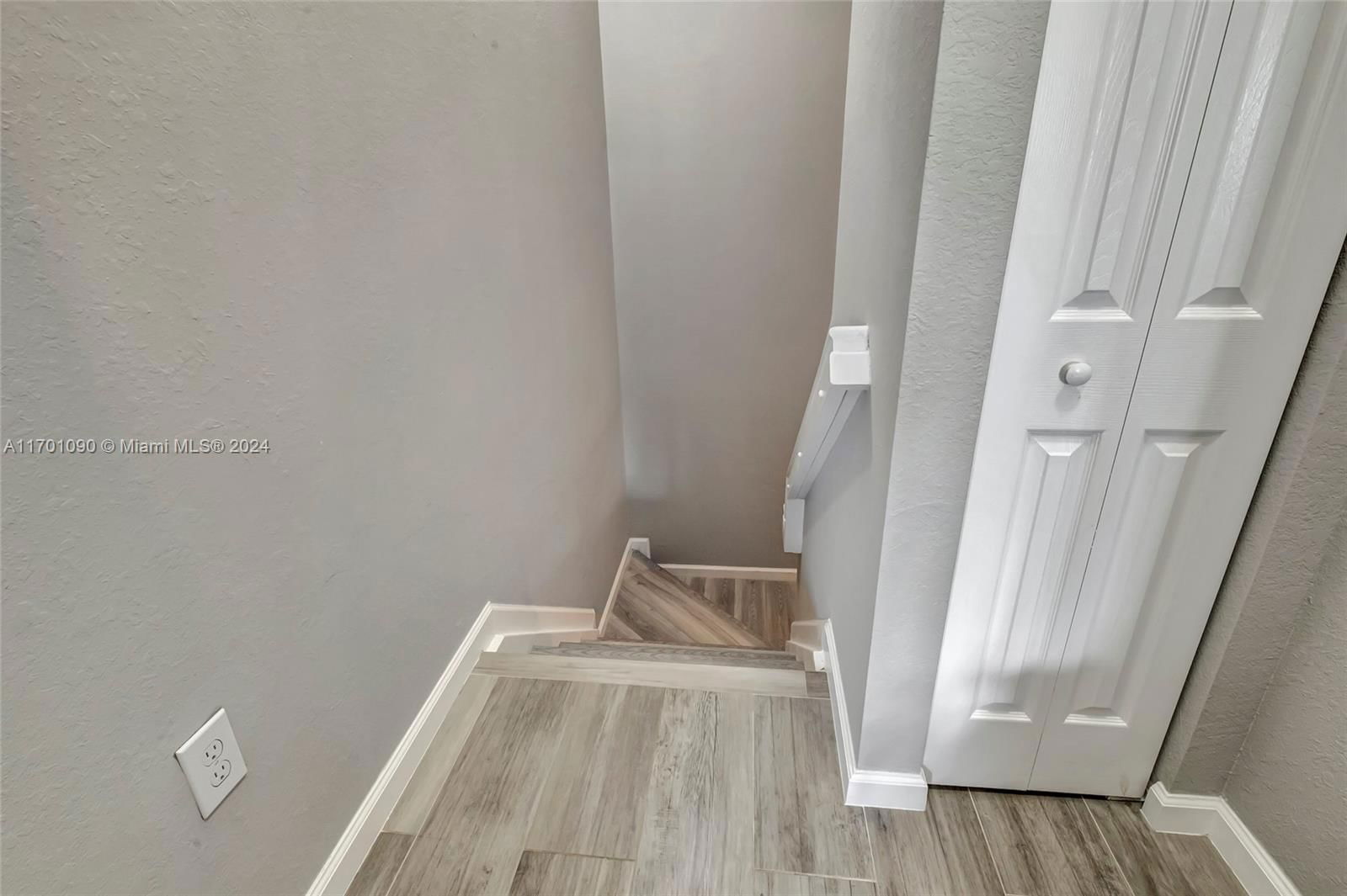 Real estate property located at 8900 97th Ave #208, Miami-dade, St Maarten At Grand Bay, Doral, FL