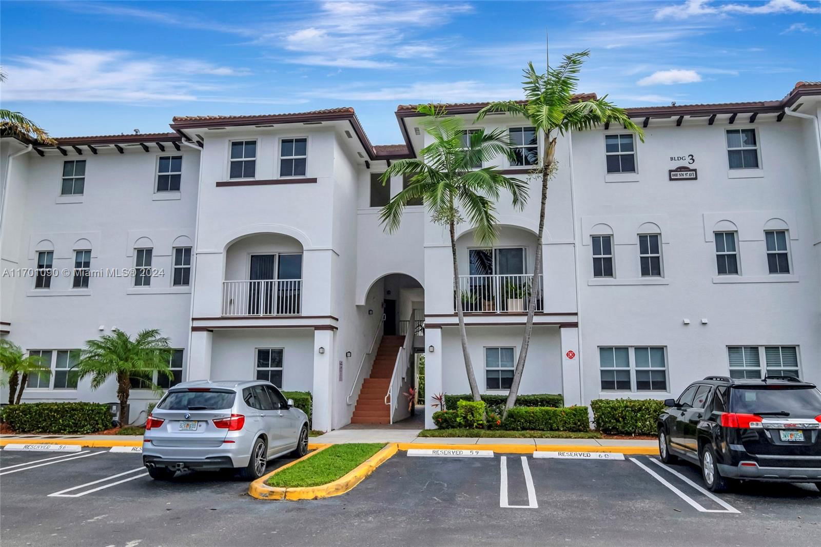 Real estate property located at 8900 97th Ave #208, Miami-dade, St Maarten At Grand Bay, Doral, FL