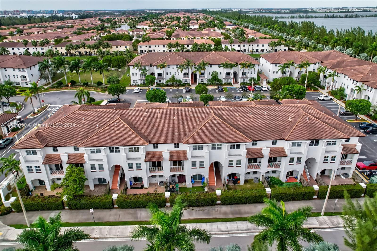 Real estate property located at 8900 97th Ave #208, Miami-dade, St Maarten At Grand Bay, Doral, FL