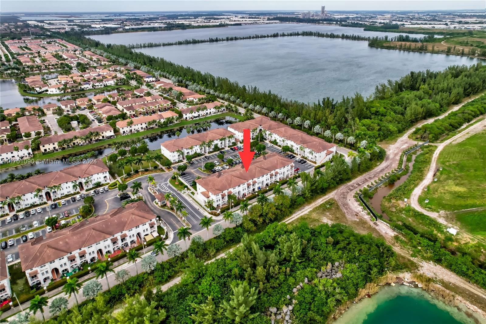 Real estate property located at 8900 97th Ave #208, Miami-dade, St Maarten At Grand Bay, Doral, FL