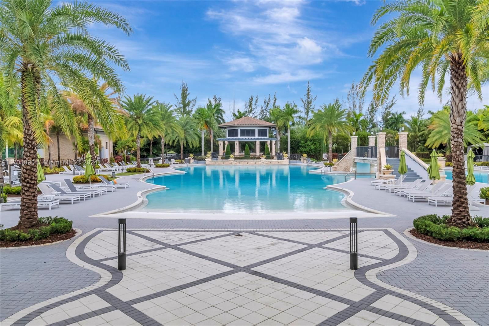 Real estate property located at 8900 97th Ave #208, Miami-dade, St Maarten At Grand Bay, Doral, FL