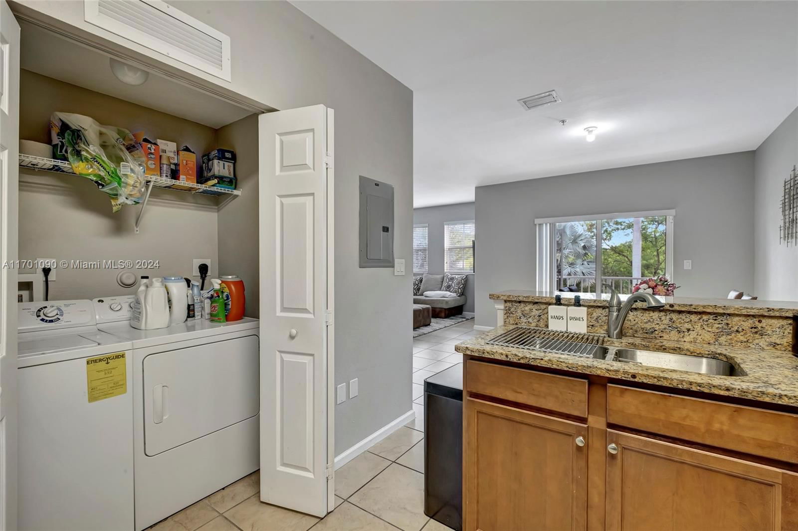 Real estate property located at 8900 97th Ave #208, Miami-dade, St Maarten At Grand Bay, Doral, FL