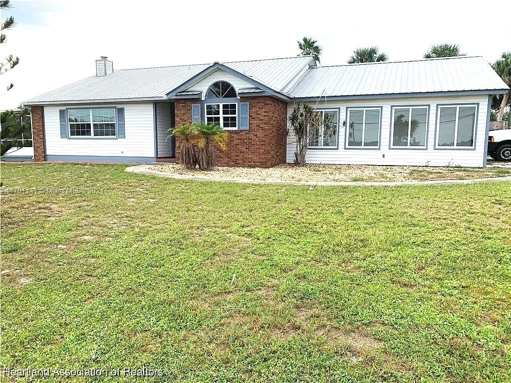 Real estate property located at 1823 Roberta Ave, Highlands, Sebring Summit, Sebring, FL