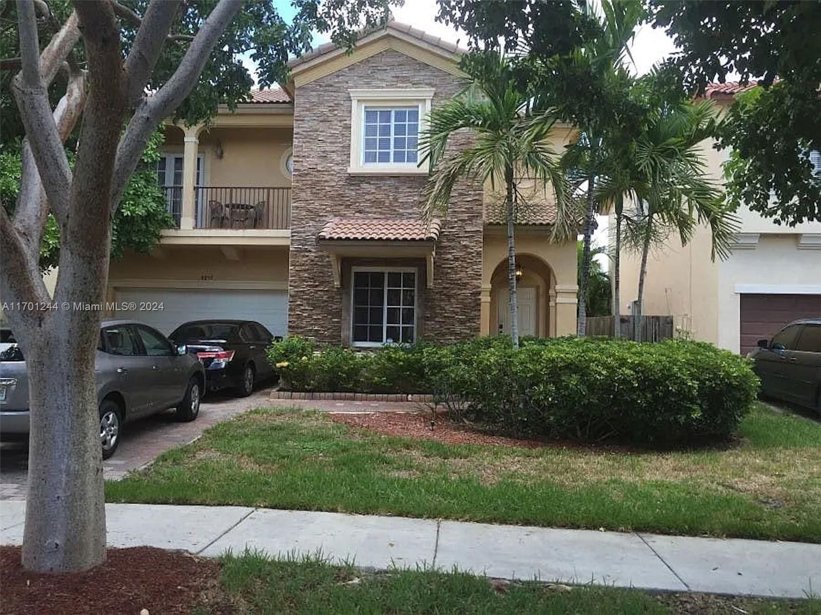 Real estate property located at 8859 223rd Ter, Miami-Dade, LAKES BY THE BAY KAYE, Cutler Bay, FL