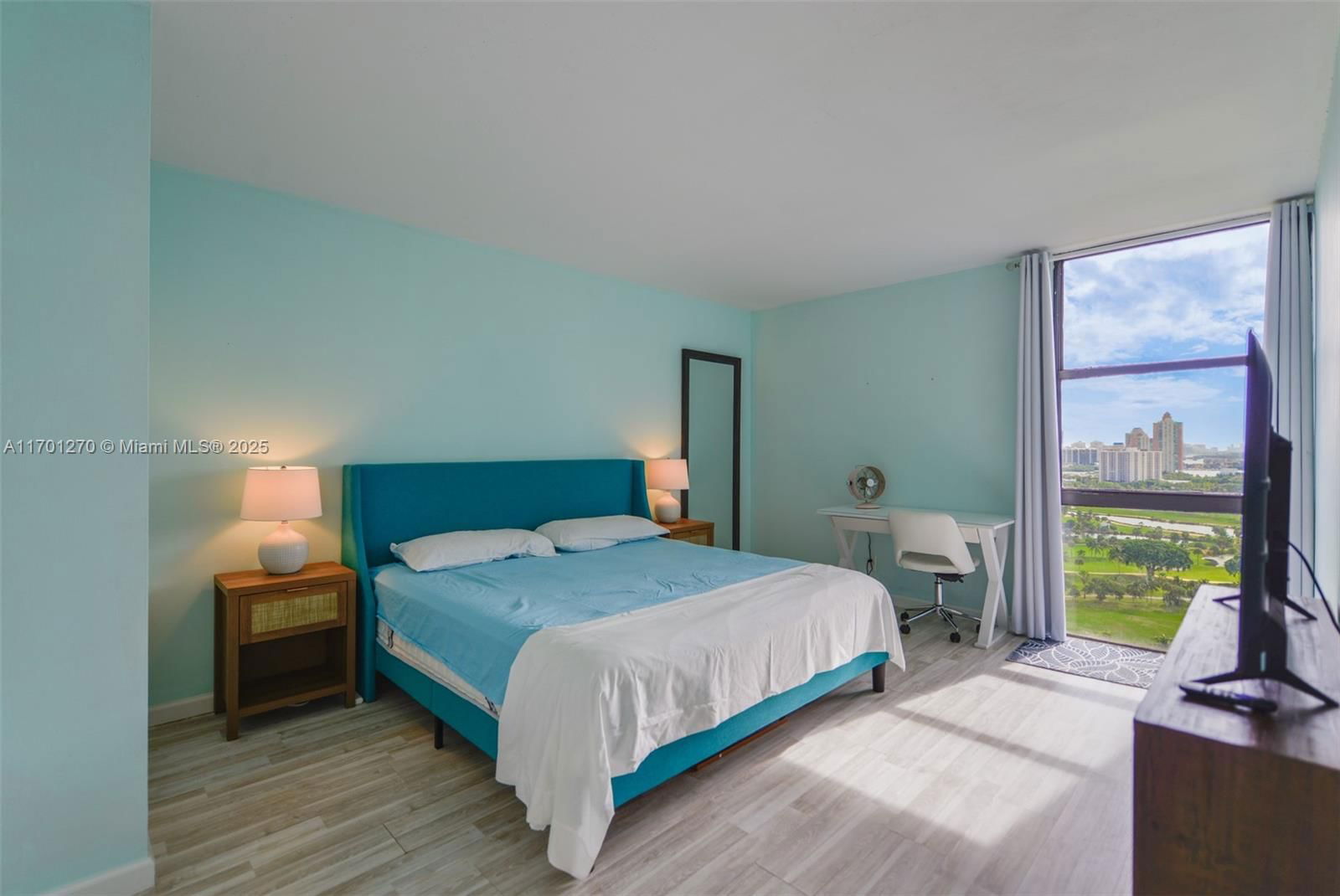 Real estate property located at 20379 Country Club Dr #2435, Miami-dade, Coronado Condo- Tower Ii, Aventura, FL