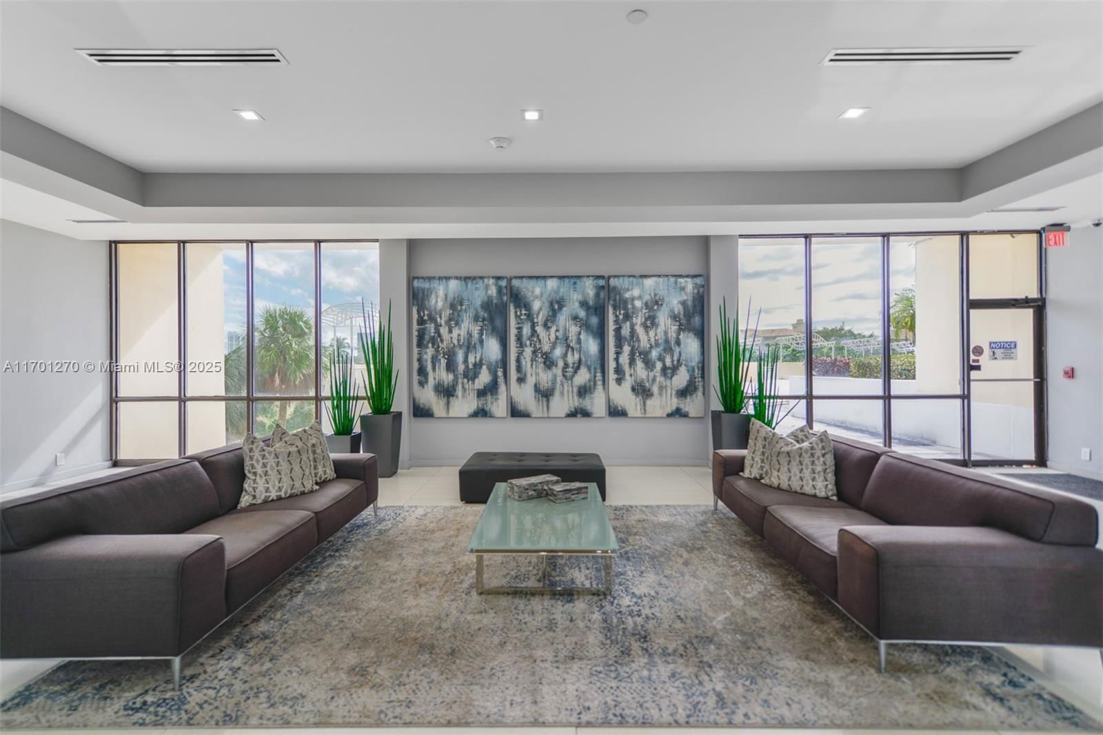 Real estate property located at 20379 Country Club Dr #2435, Miami-dade, Coronado Condo- Tower Ii, Aventura, FL