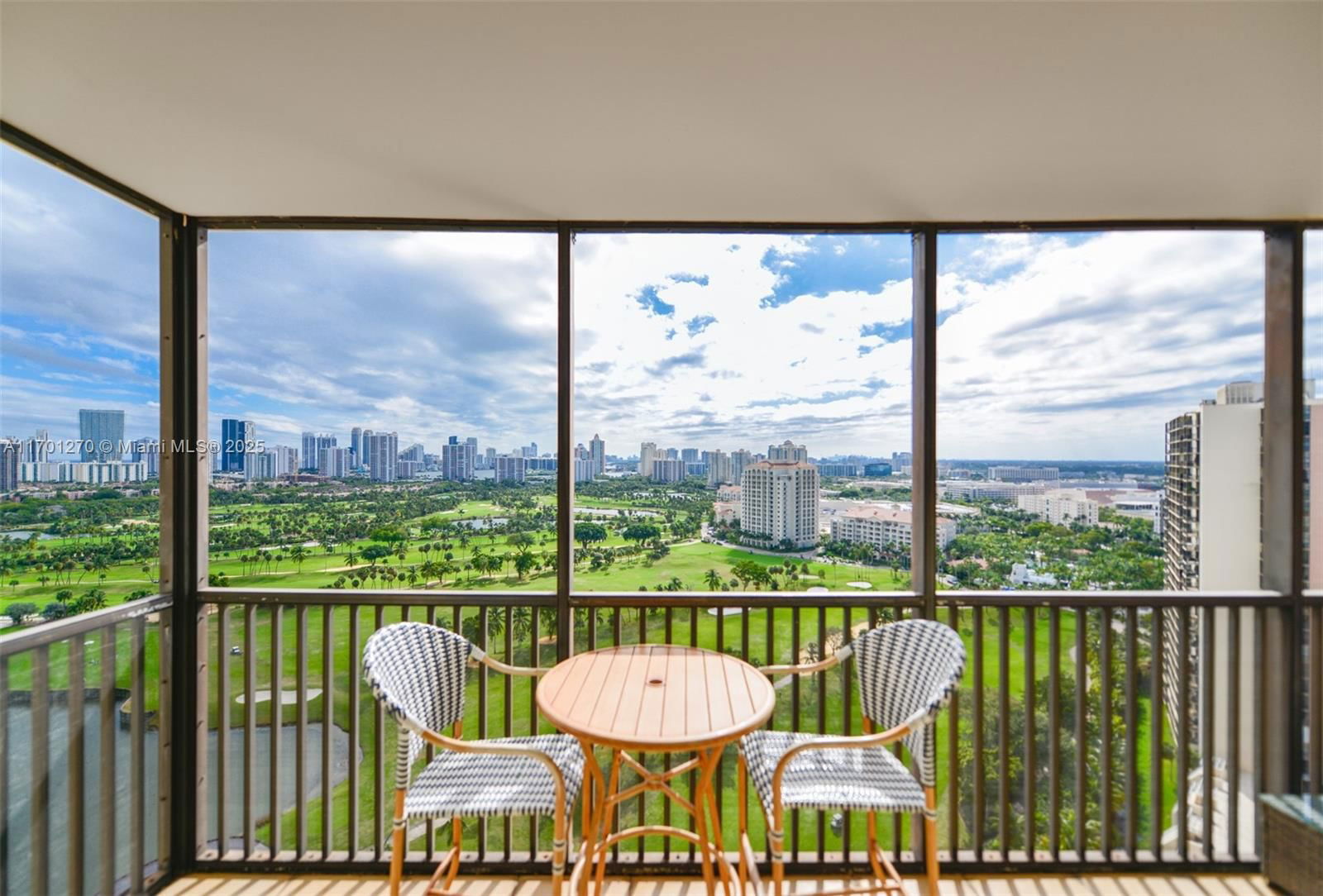 Real estate property located at 20379 Country Club Dr #2435, Miami-dade, Coronado Condo- Tower Ii, Aventura, FL