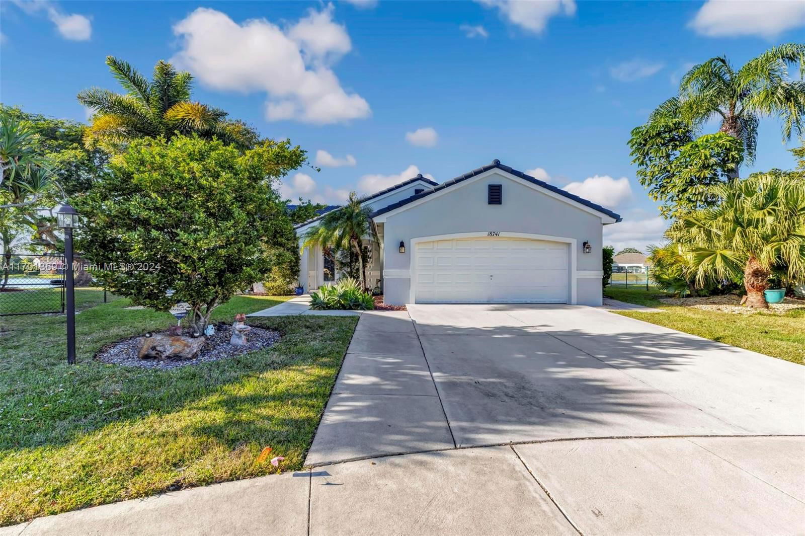 Real estate property located at 18741 3rd St, Broward, AMERITRAIL SECTION ONE, Pembroke Pines, FL