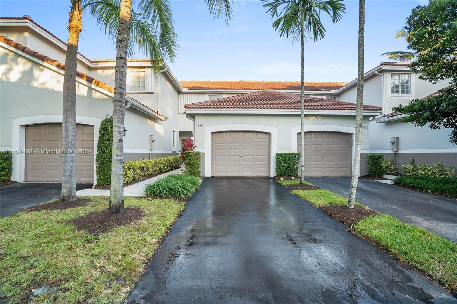 Real estate property located at 3738 San Simeon Cir, Broward, SECTORS 8 9 AND 10 PLAT, Weston, FL