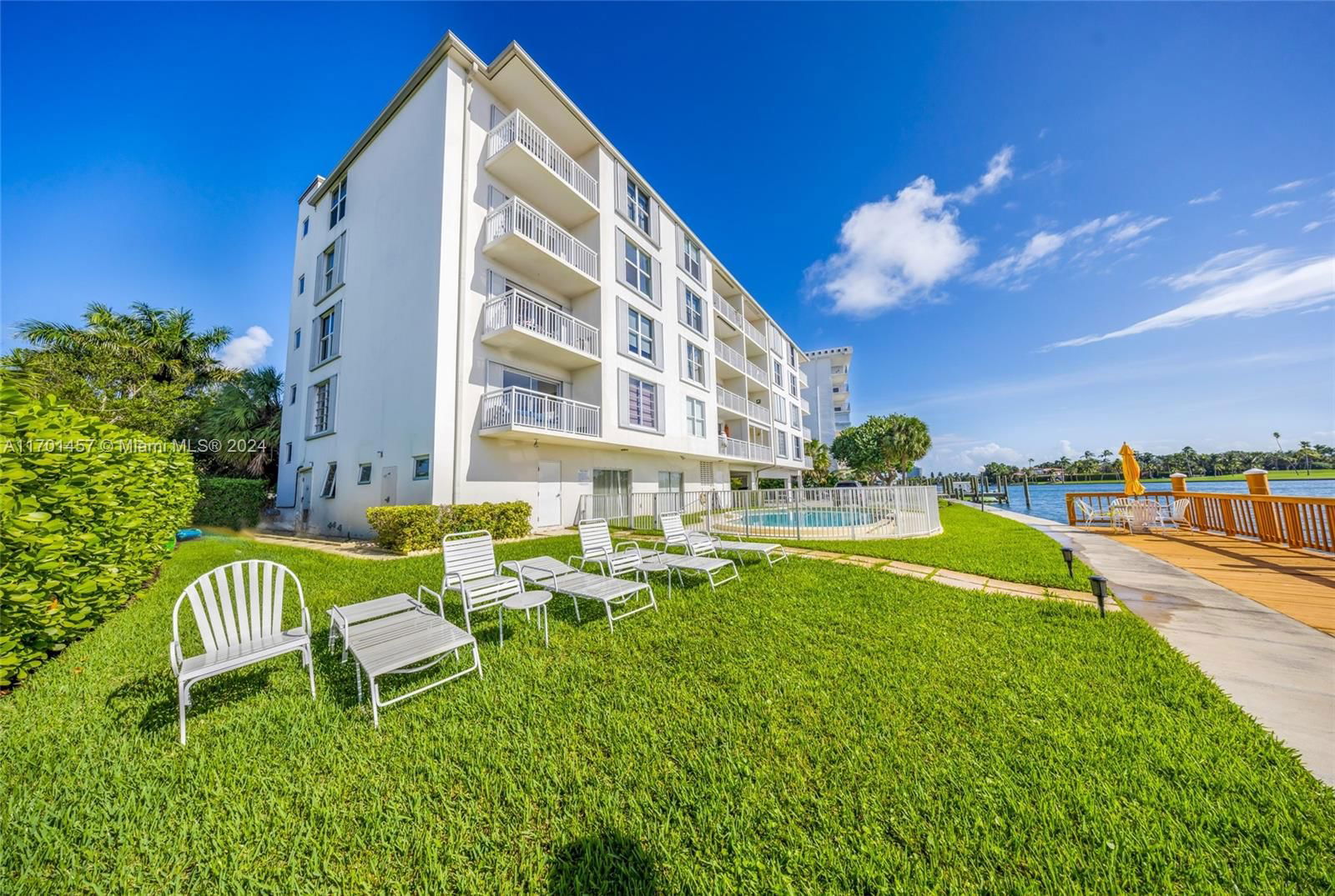 Real estate property located at 9270 Bay Harbor Dr #5D, Miami-Dade, LEXINGTON CONDO, Bay Harbor Islands, FL