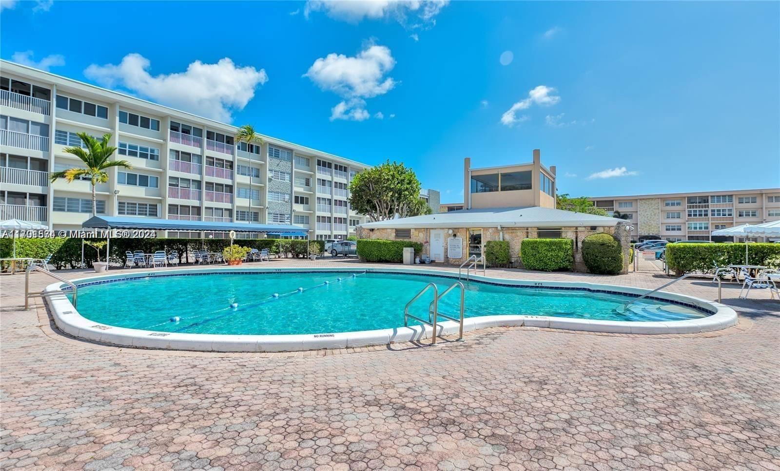 Real estate property located at 410 2nd St #206, Broward, FOURTH GULFSTREAM GARDEN, Hallandale Beach, FL