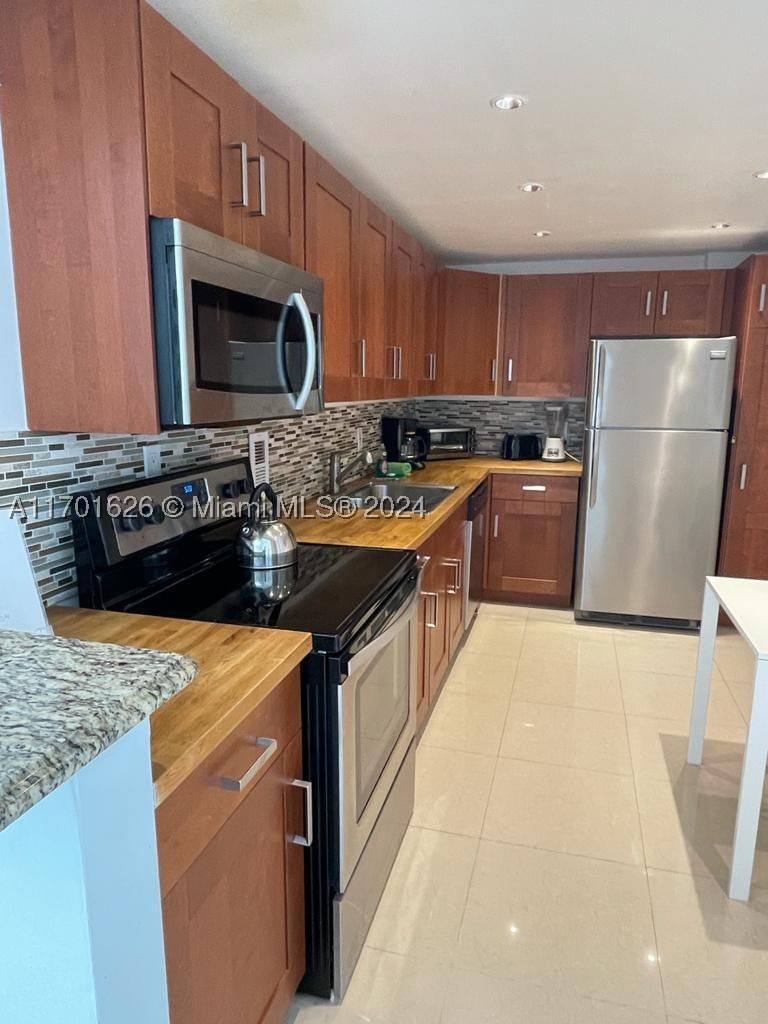 Real estate property located at 3801 Ocean Dr #8U, Broward, Tides On Hollywood Beach, Hollywood, FL