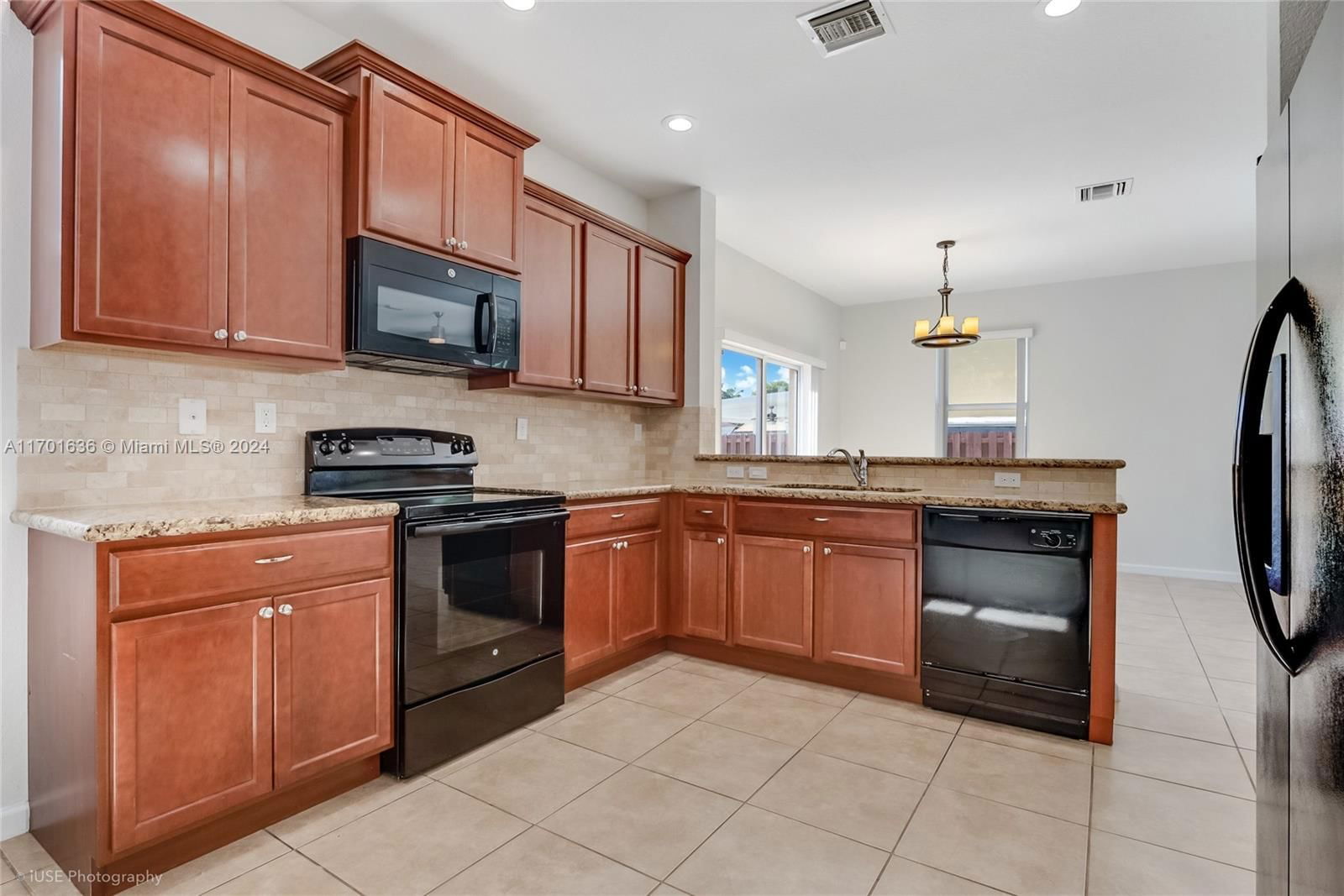 Real estate property located at 13174 285th Ter, Miami-dade, Evergreen Garden Estates, Miami, FL