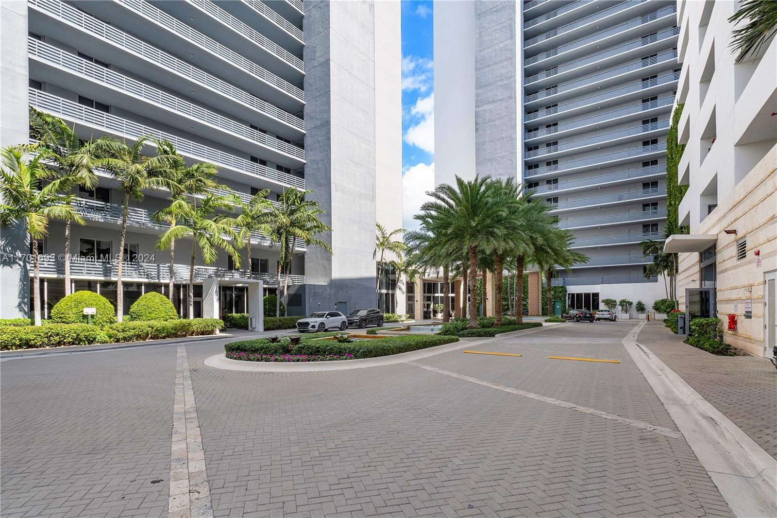 Real estate property located at 16385 Biscayne Blvd #1816, Miami-dade, The Harbour South Condo, North Miami Beach, FL