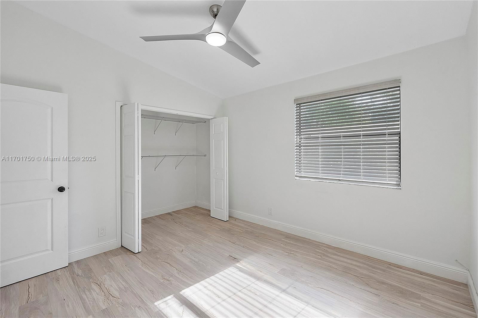 Real estate property located at 9767 Riverside Dr #72-2, Broward, Oakwood On The Green Cond, Coral Springs, FL