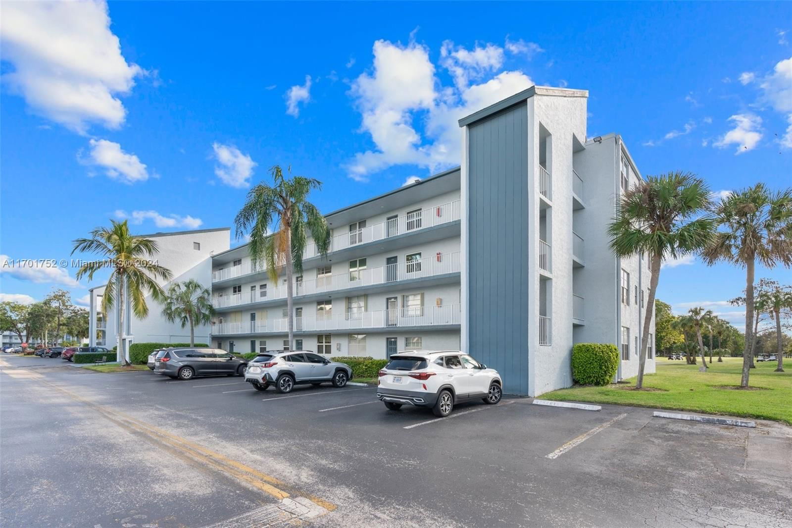 Real estate property located at 7690 18th St #207, Broward, 8 OF PALM SPRINGS 2 CONDO, Margate, FL