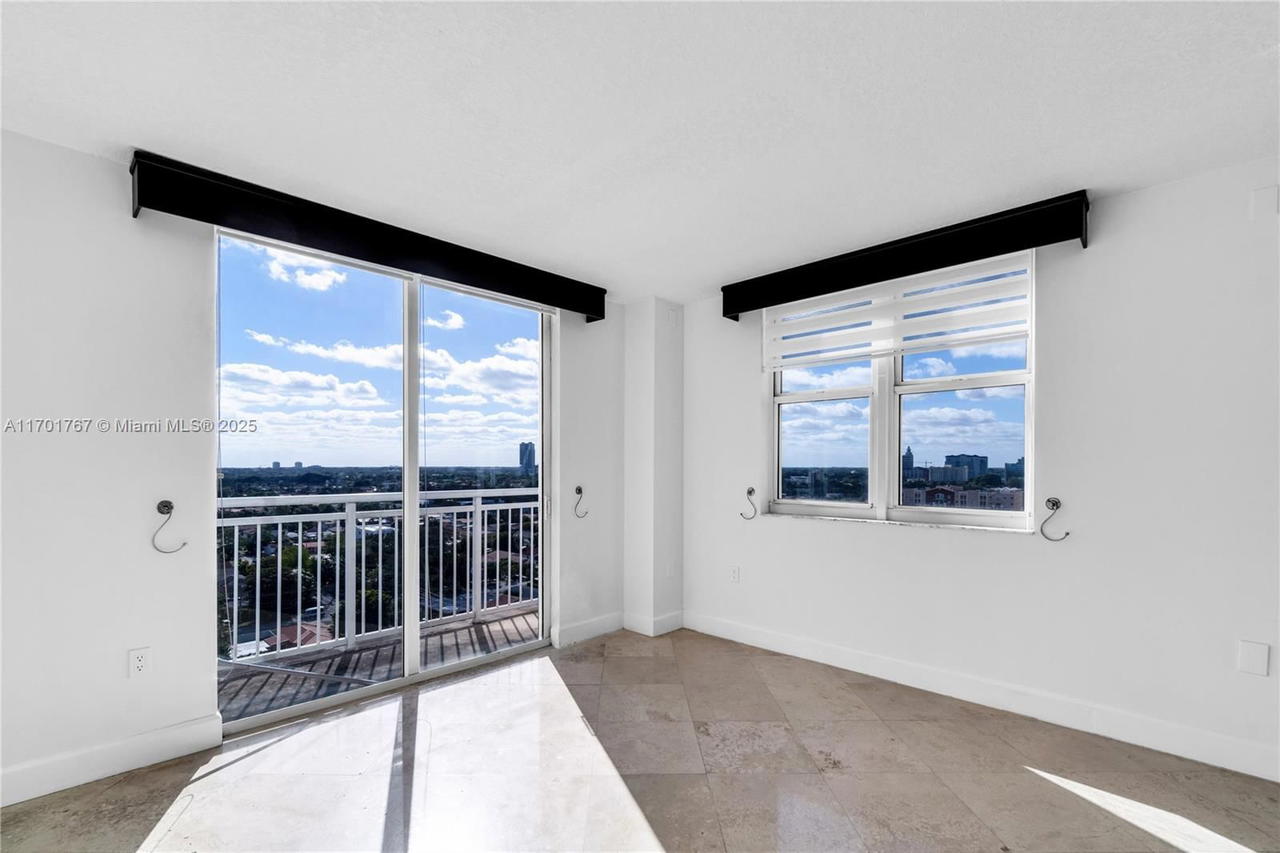 Real estate property located at 3000 Coral Way #1502, Miami-dade, The Aston Condo, Miami, FL