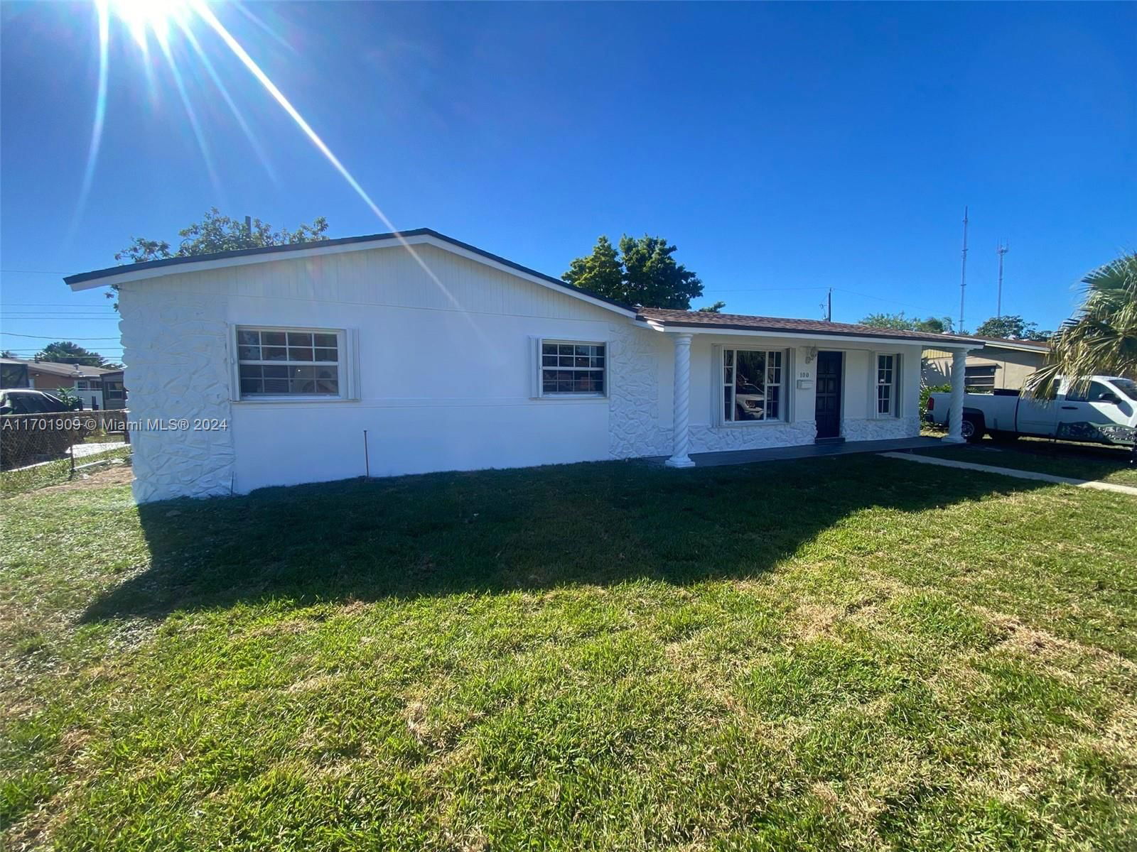 Real estate property located at 100 214th St, Miami-Dade, ANDOVER 1ST ADDN, Miami Gardens, FL