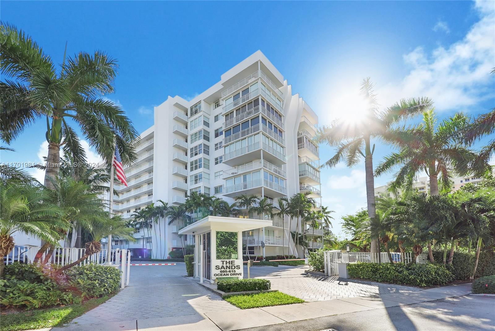 Real estate property located at 605 Ocean Dr #4L, Miami-Dade, The Sands of Key Biscayne, Key Biscayne, FL