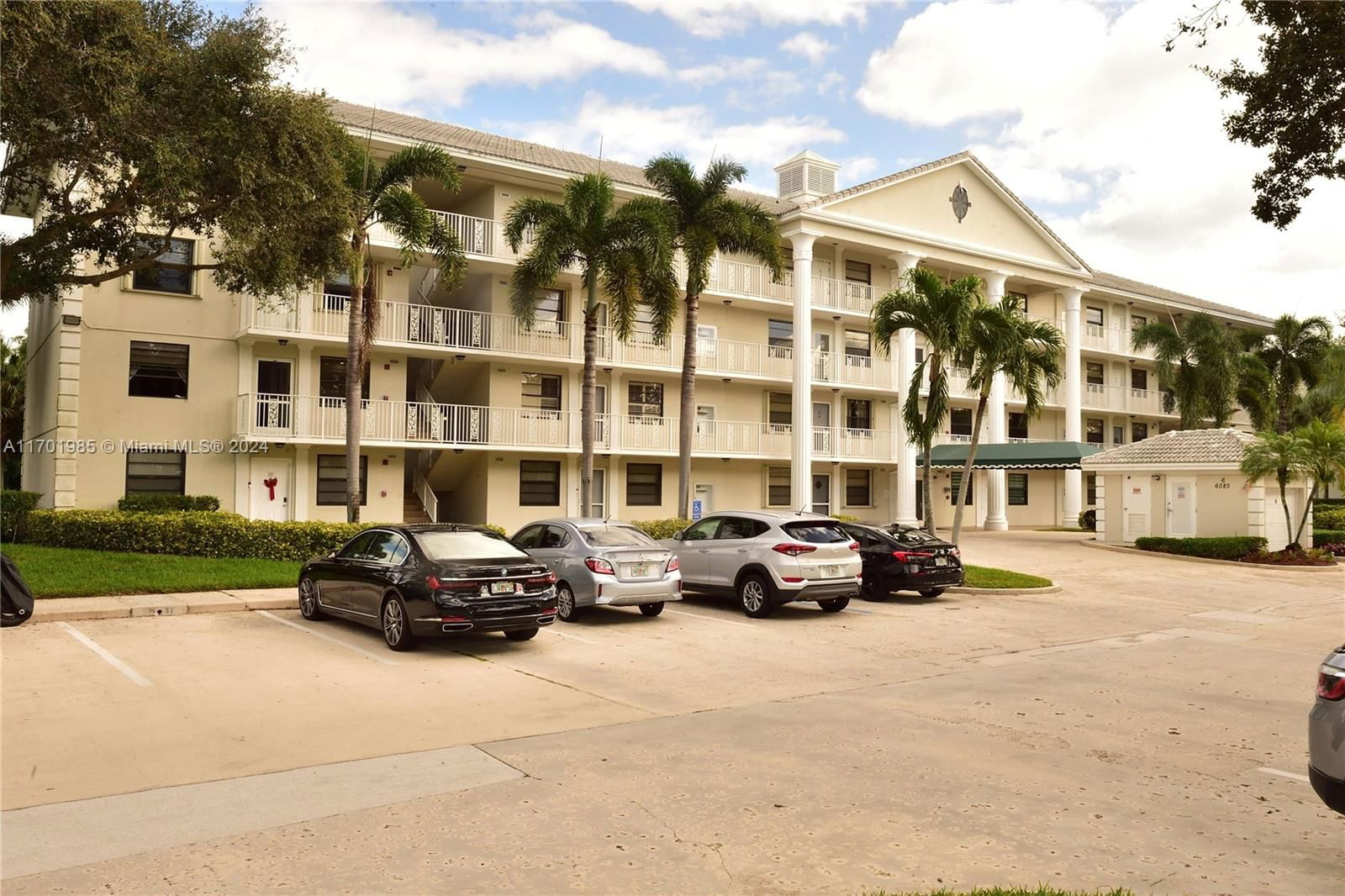 Real estate property located at 6085 Balboa Cir #402, Palm Beach, WHITEHALL CONDO AT CAMINO, Boca Raton, FL