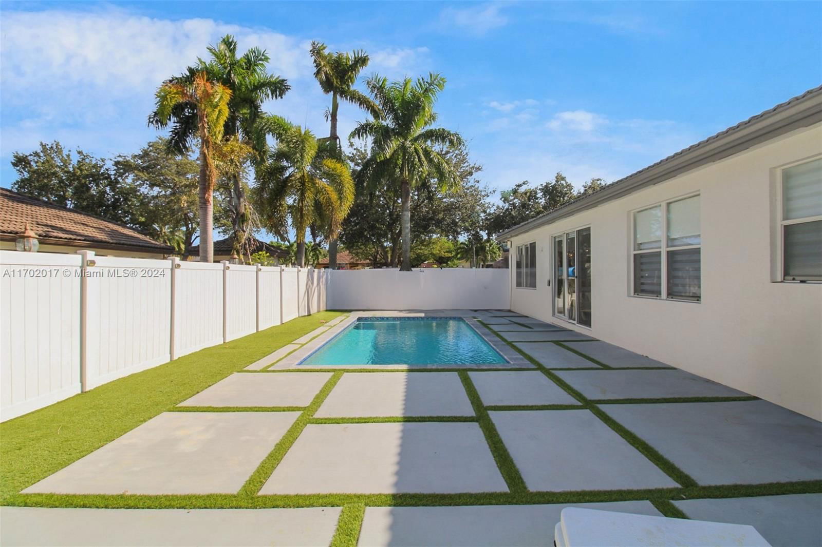 Real estate property located at 8727 168th Ln, Miami-Dade, SEVILLA ESTATES, Miami Lakes, FL