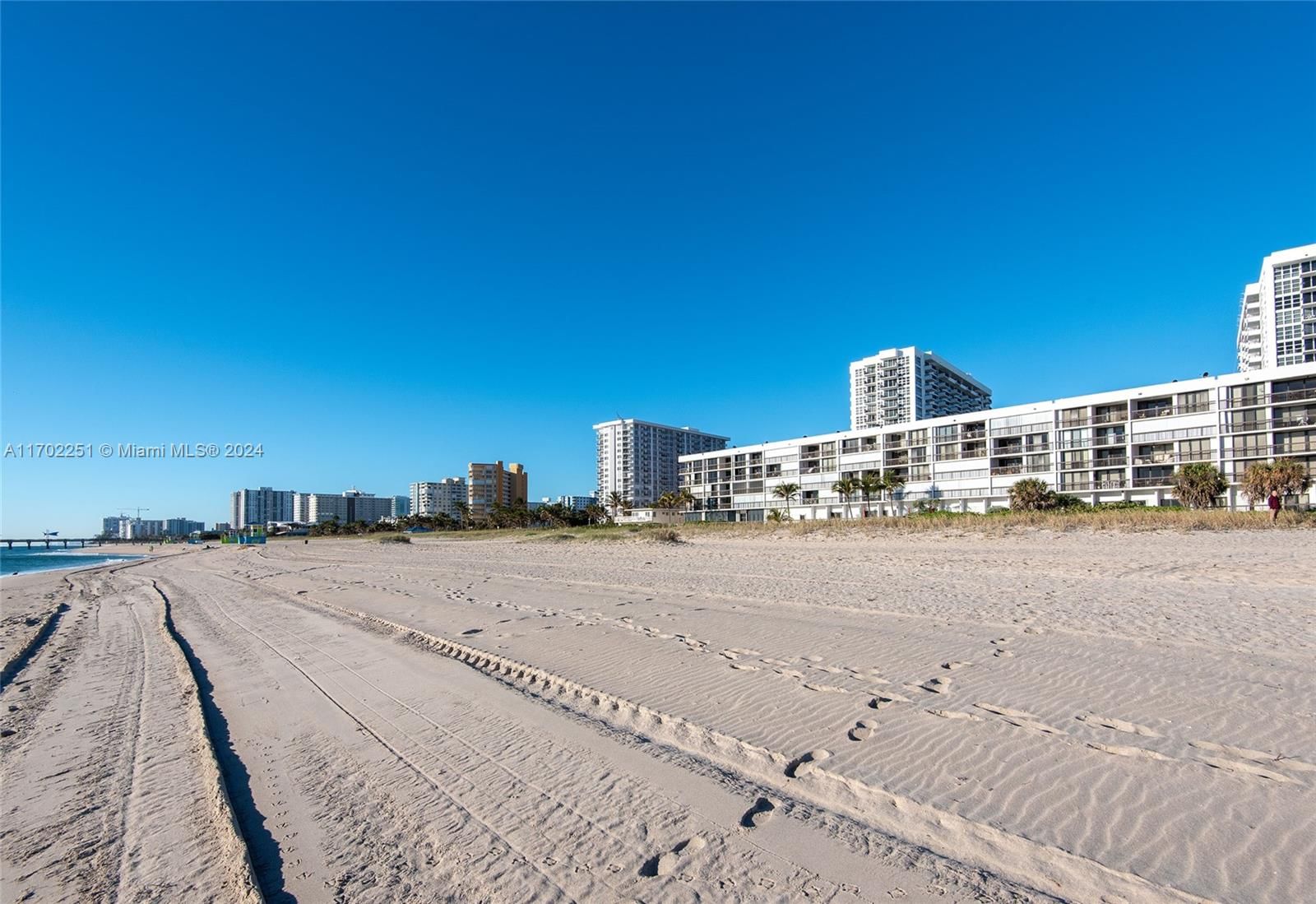 Real estate property located at 605 Riverside Dr #10, Broward, Aloha Condo, Pompano Beach, FL