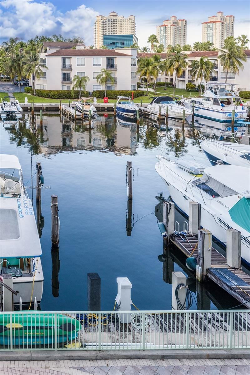 Real estate property located at 3029 188th St, Miami-Dade, UPTOWN MARINA LOFTS CONDO, Aventura, FL