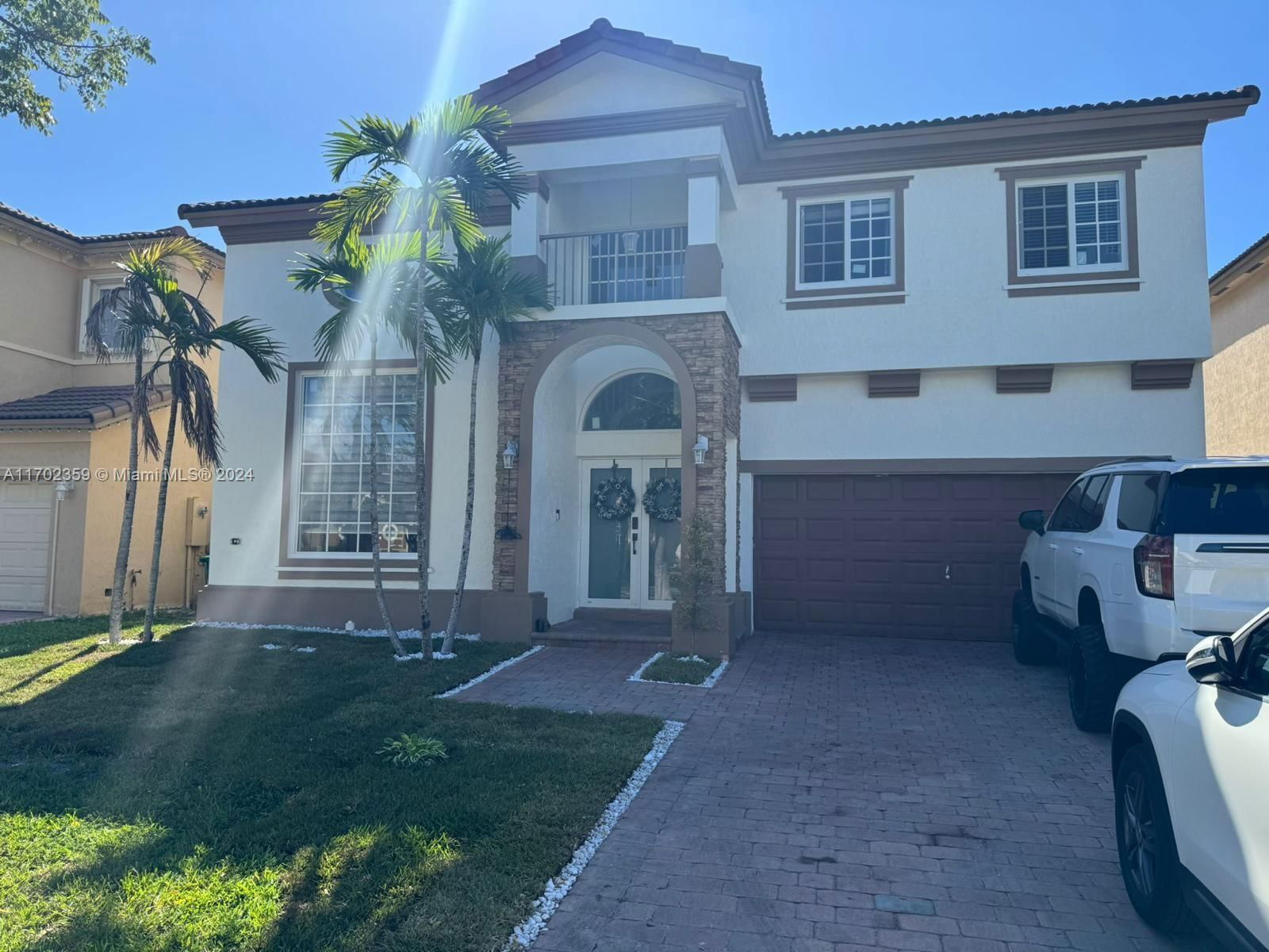 Real estate property located at 9458 227th Ter, Miami-Dade, LAKES BY THE BAY DAY, Cutler Bay, FL