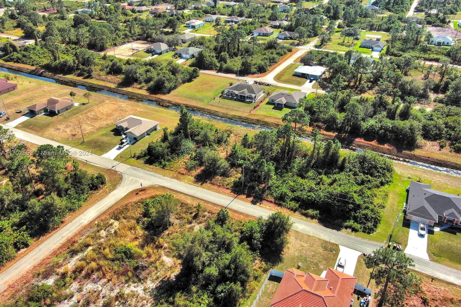 Real estate property located at 844 Carbon St E, Lee, Lehigh Acres, Lehigh Acres, FL