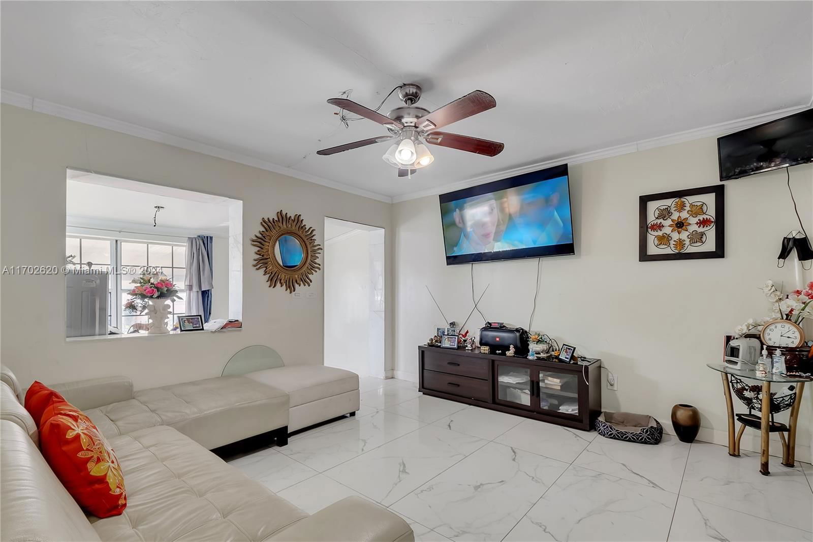 Real estate property located at 2731 100th St, Miami-dade, The Tropics Amd, Miami, FL