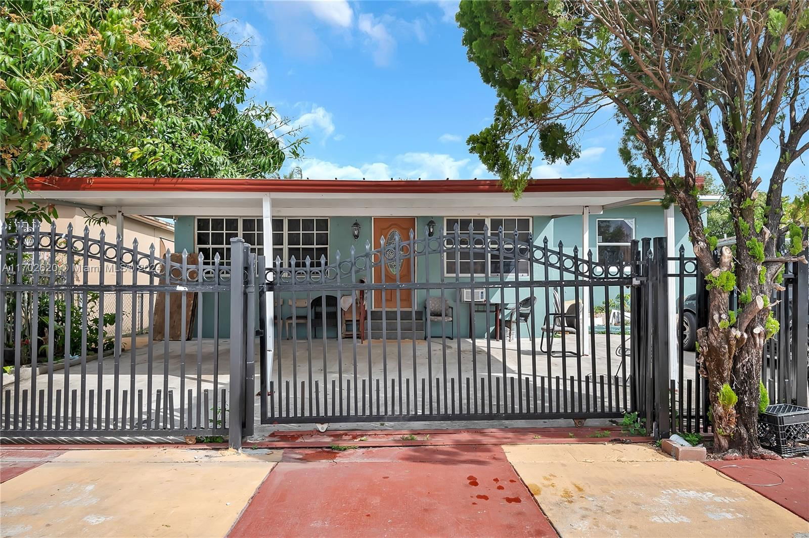 Real estate property located at 2731 100th St, Miami-dade, The Tropics Amd, Miami, FL