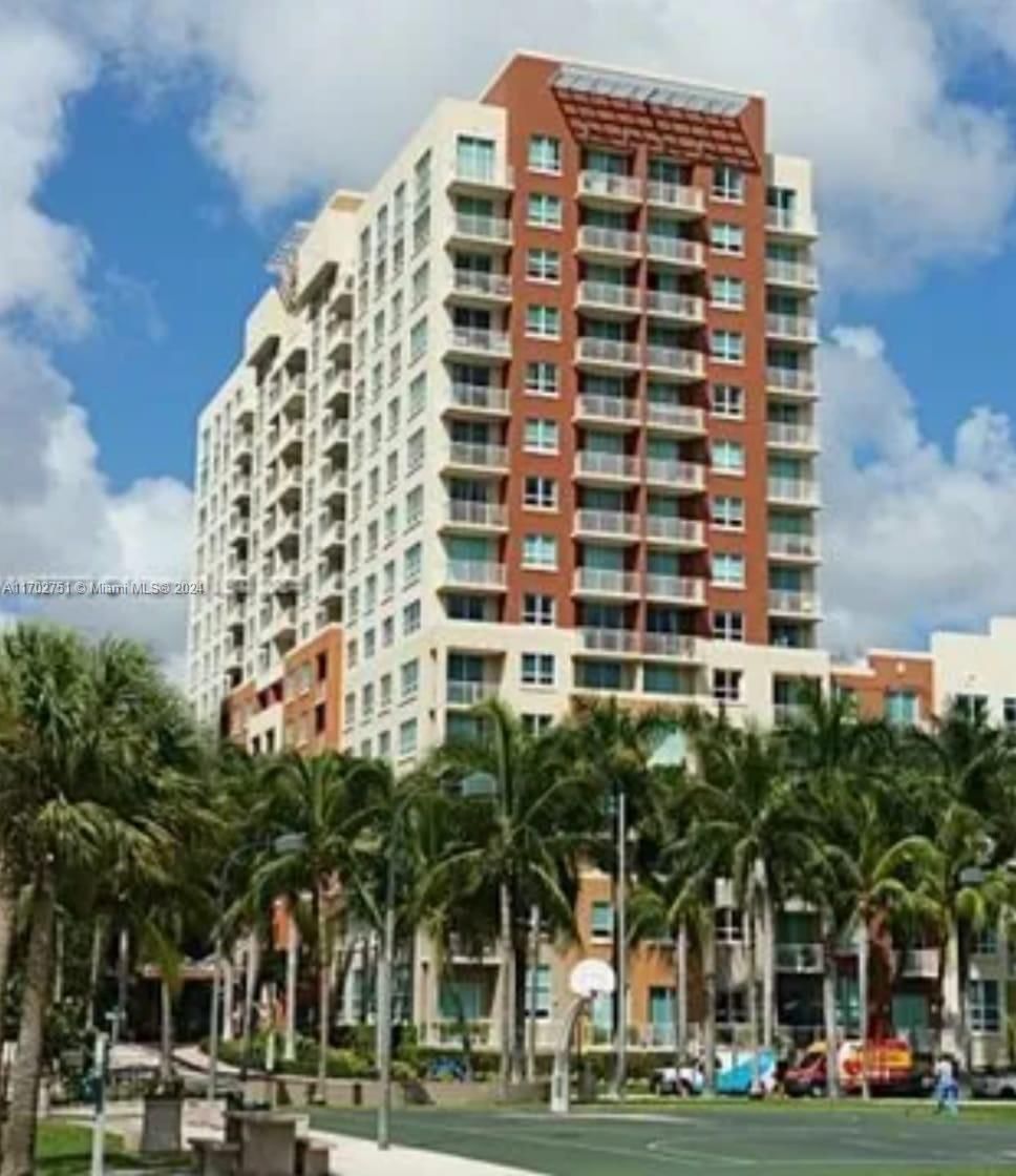 Real estate property located at 2000 Bayshore Dr #801, Miami-Dade, CITE CONDO, Miami, FL