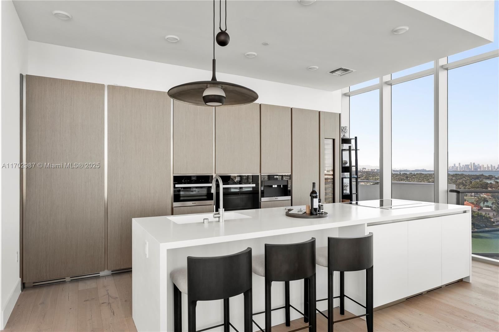 Real estate property located at 6800 Indian Creek Dr PH2, Miami-dade, Amd Pl Of 2nd Ocean Front, Miami Beach, FL