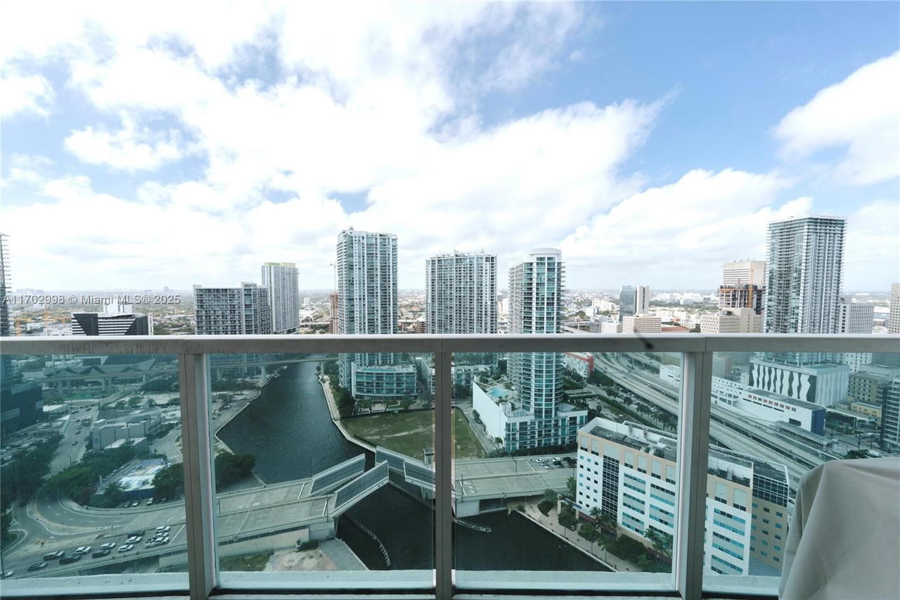 Real estate property located at 31 5th St #3817, Miami-dade, Brickell On The River N T, Miami, FL