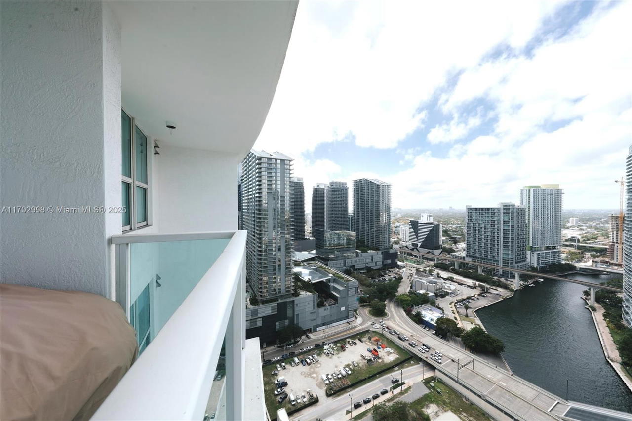 Real estate property located at 31 5th St #3817, Miami-dade, Brickell On The River N T, Miami, FL