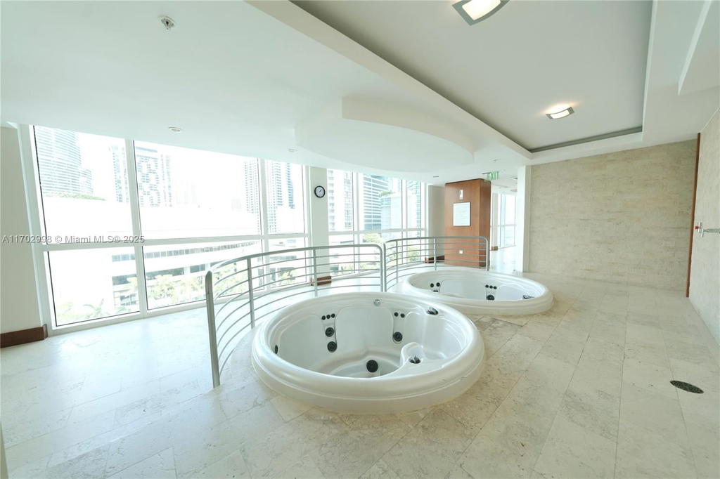Real estate property located at 31 5th St #3817, Miami-dade, Brickell On The River N T, Miami, FL
